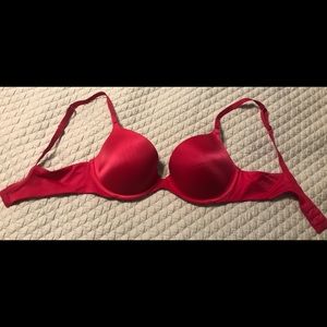 Victoria’s Secret Biofit Demi Uplift bra. 36C